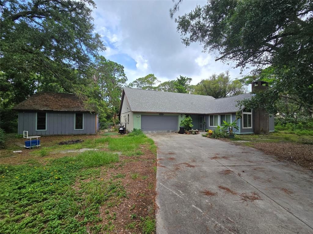 Backyard, Exterior