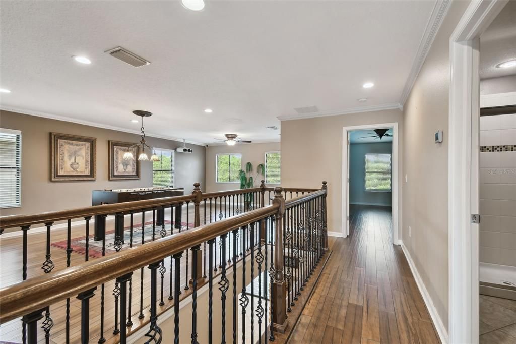 Interior, Pendant Lights, Recessed Lighting, Wood Texture Flooring