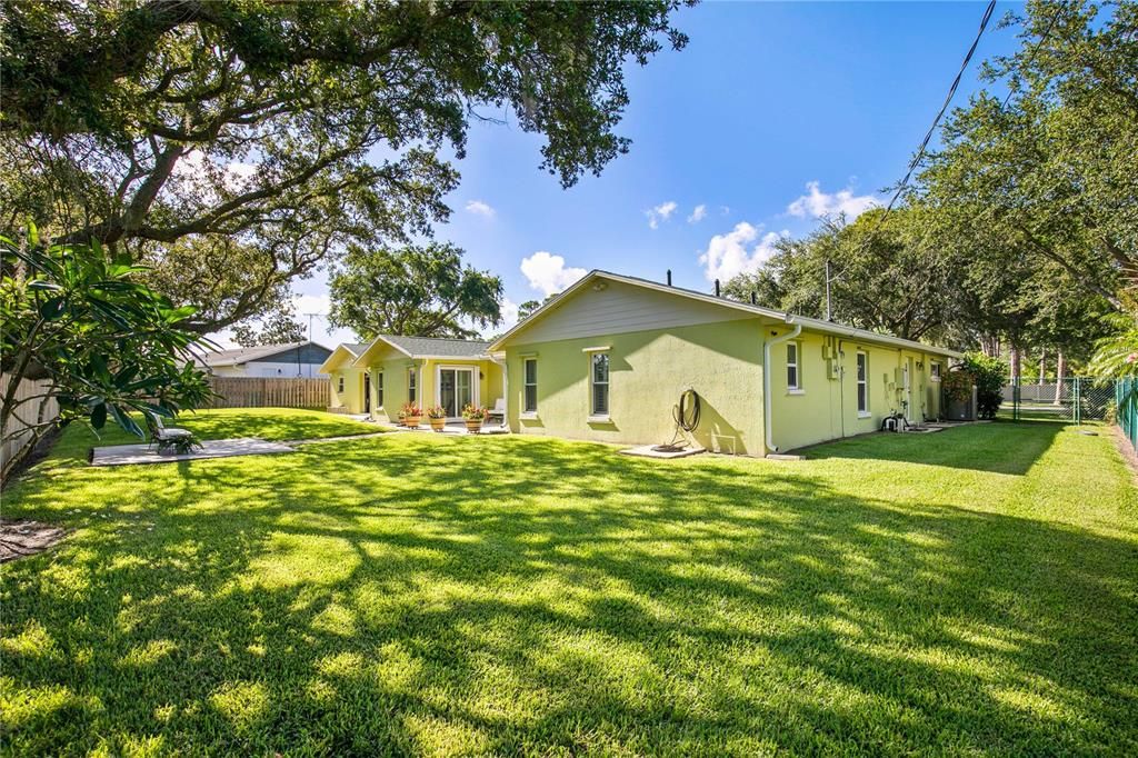Backyard, Exterior