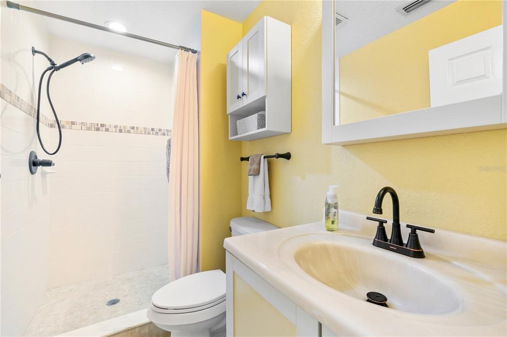 Bathroom, Interior, Recessed Lighting