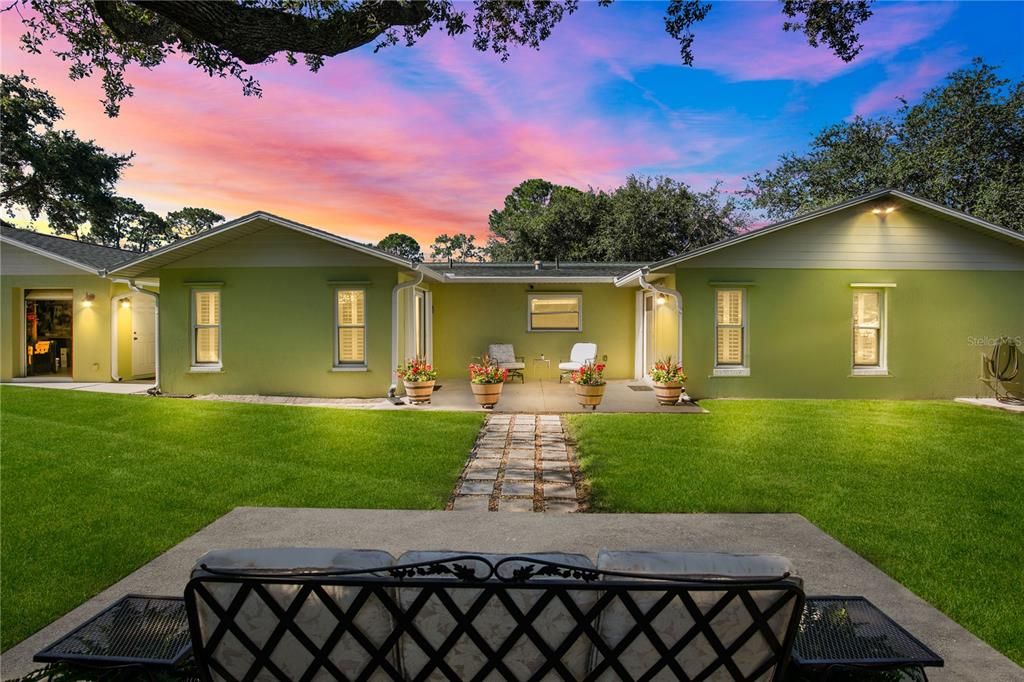 Backyard, Exterior