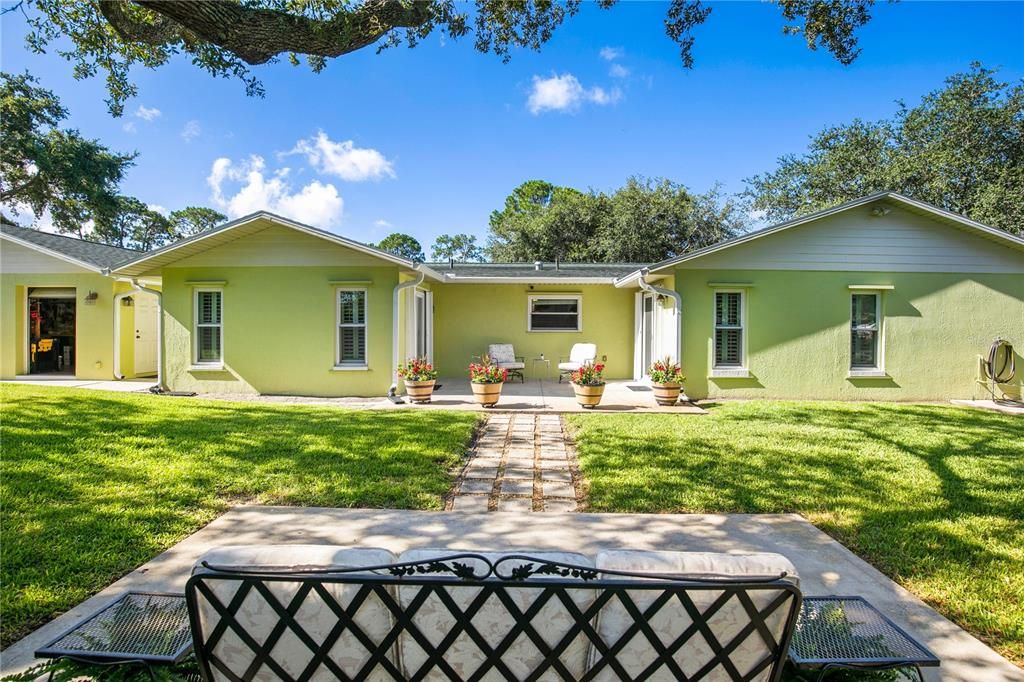 Backyard, Exterior