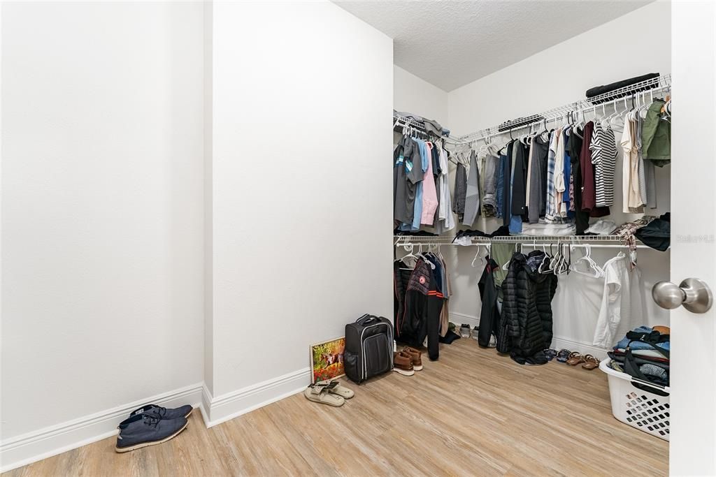 Interior, Walk-in Closets, Wood Texture Flooring