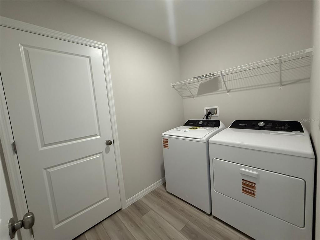 Interior, Utility Closets, Washer, Wood Texture Flooring