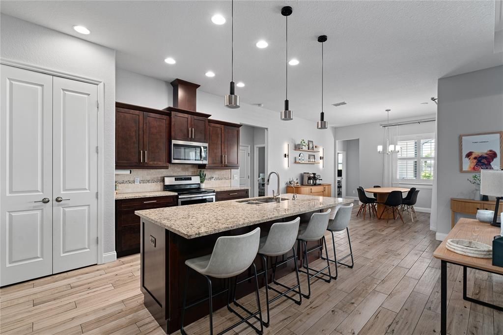 Dining room, Interior, Kitchen, Pendant Lights, Recessed Lighting, Wood Texture Flooring