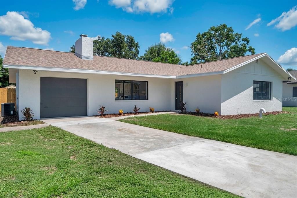 Attached, Backyard, Exterior, Facade, Ranch