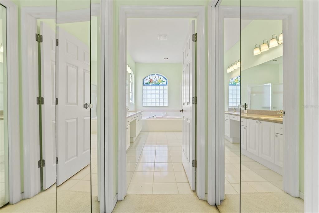Bathroom, Interior, Recessed Lighting
