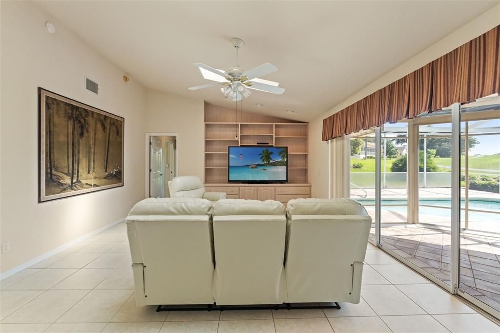 Interior, Living room, Water