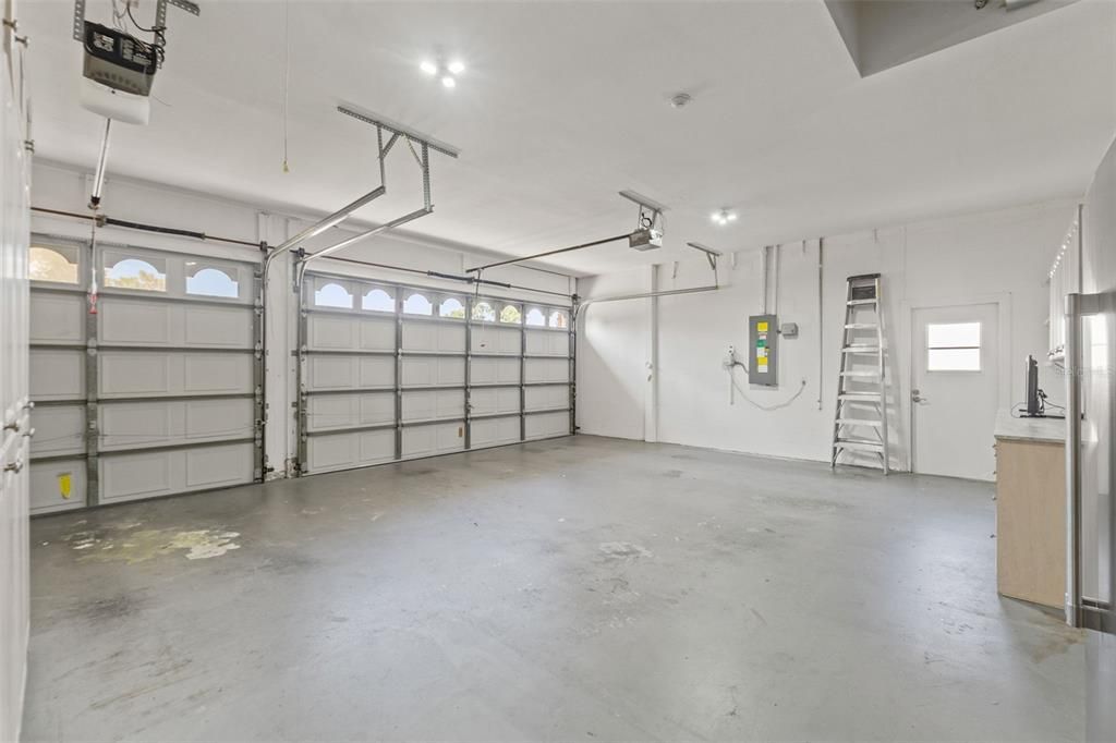 Garage, Interior, Recessed Lighting