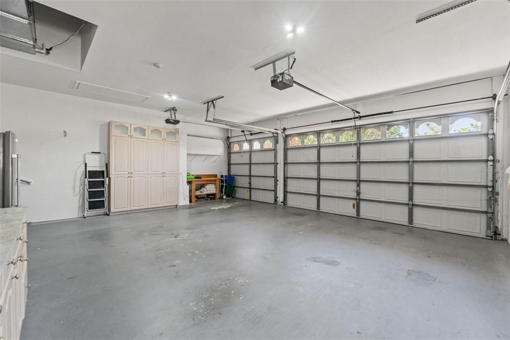 Garage, Interior
