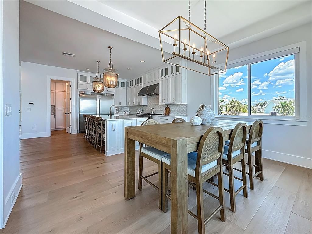 Dining room, Interior, Kitchen, Pendant Lights, Recessed Lighting, Wood Texture Flooring
