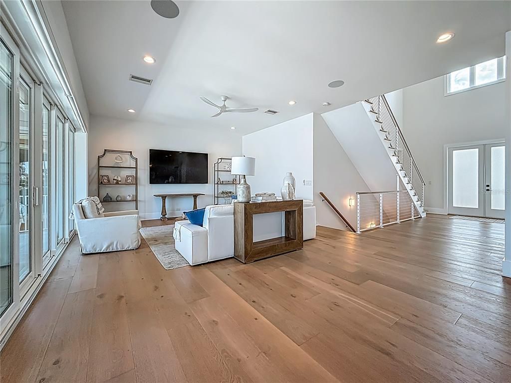 Interior, Living room, Recessed Lighting, Wood Texture Flooring
