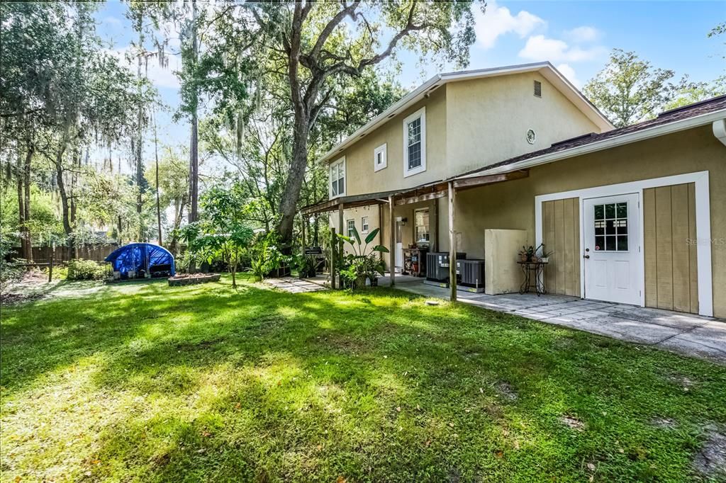 Backyard, Exterior