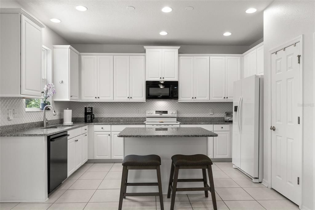 Interior, Kitchen, Recessed Lighting