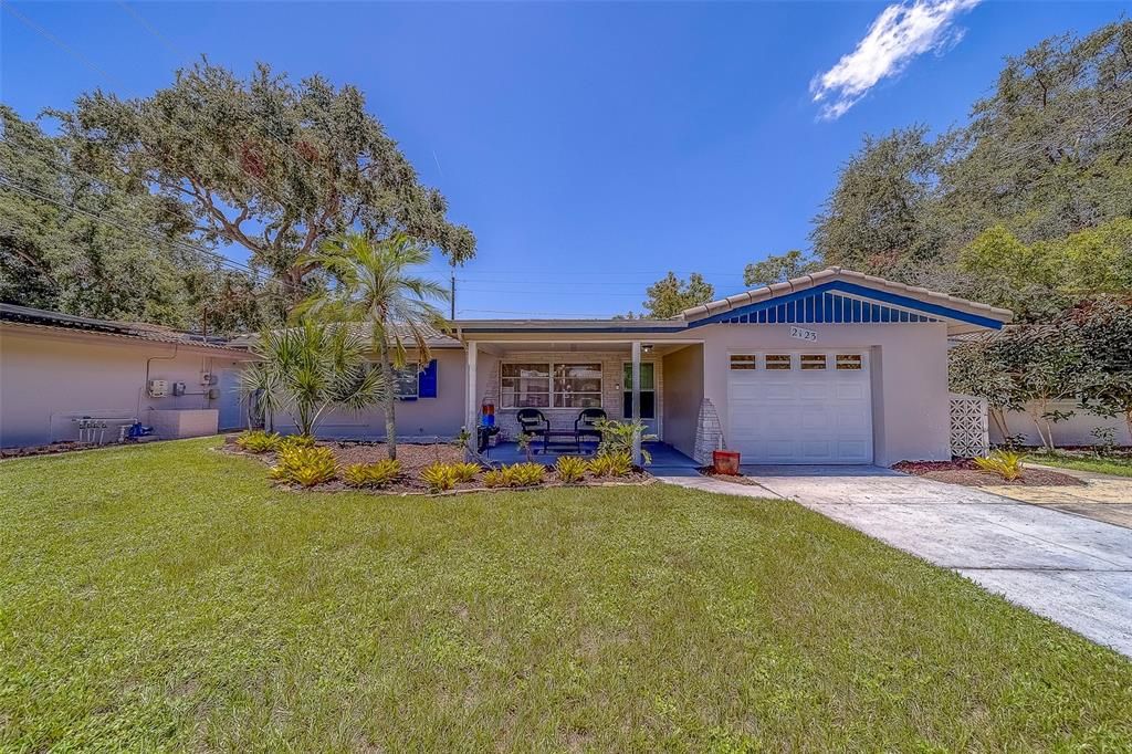 Attached, Backyard, Exterior, Facade, Ranch