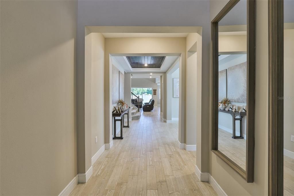 Interior, Recessed Lighting, Wood Texture Flooring