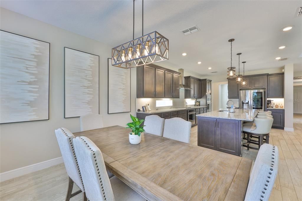 Dining room, Interior, Kitchen, Pendant Lights, Recessed Lighting, Wood Texture Flooring