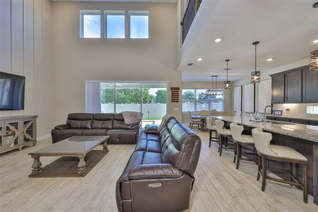 Dining room, Interior, Living room, Pendant Lights, Recessed Lighting, Wood Texture Flooring