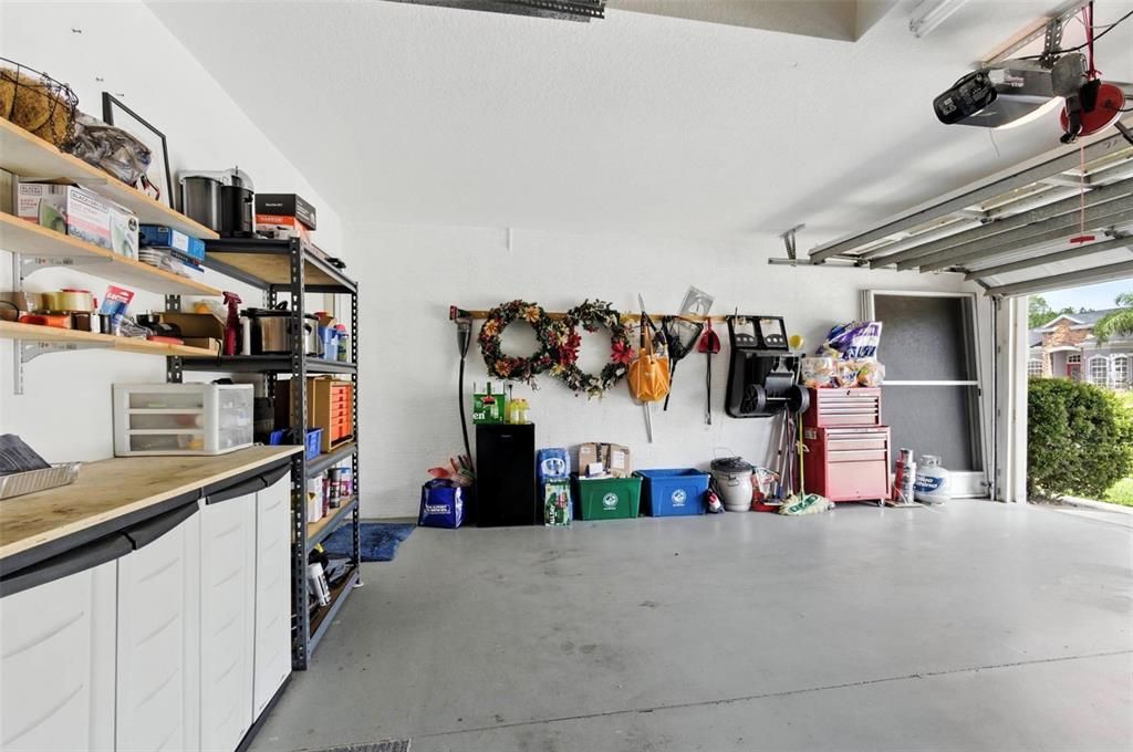 Garage, Interior