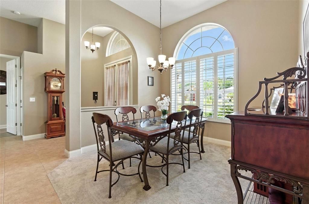 Chandelier, Dining room, Interior