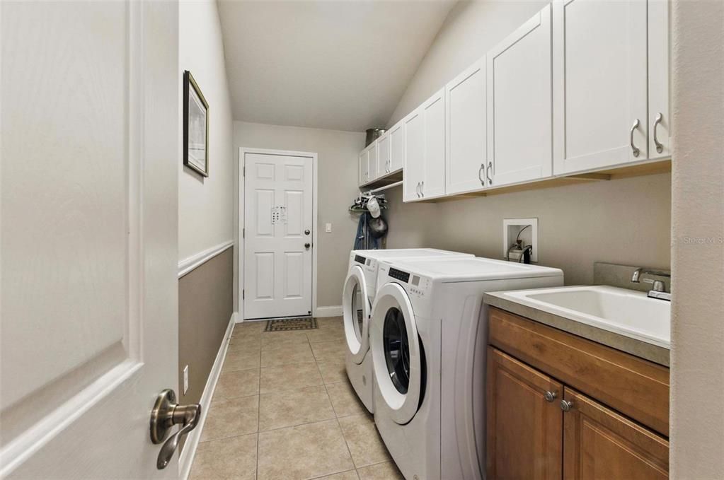 Interior, Washer