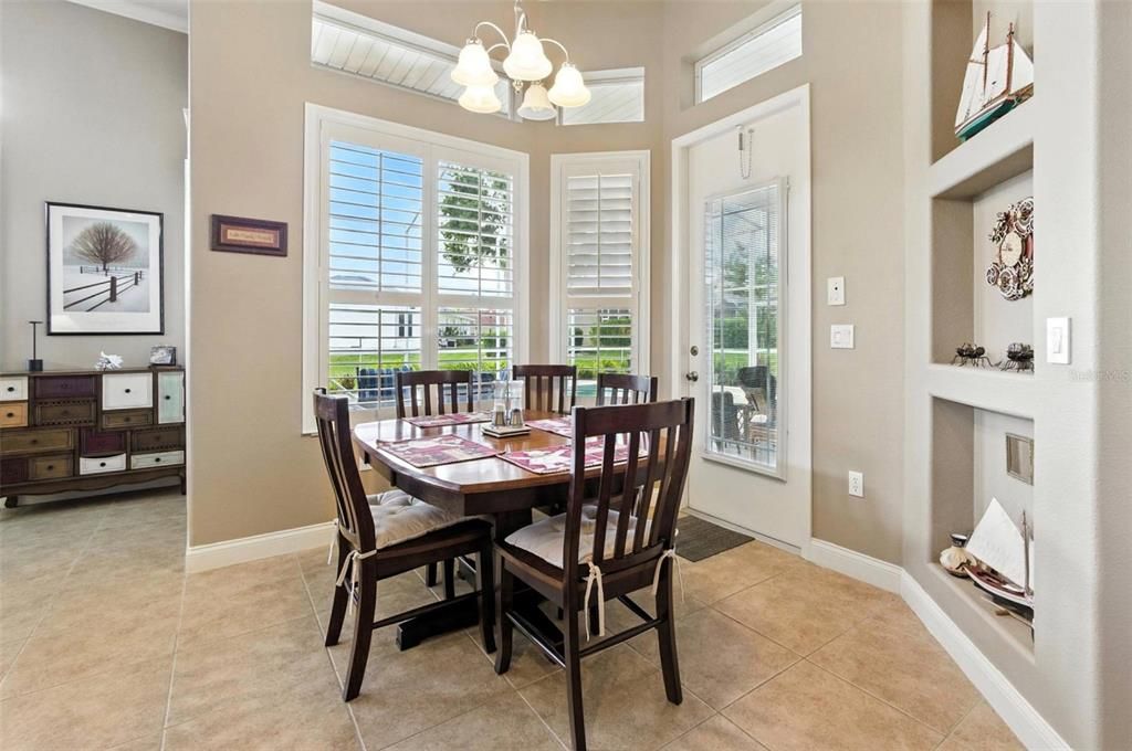Chandelier, Dining room, Interior