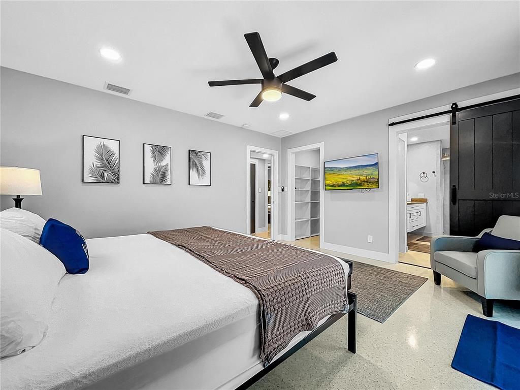 Bedroom, Interior, Recessed Lighting