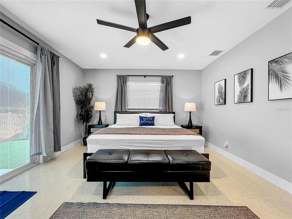 Bedroom, Interior, Recessed Lighting
