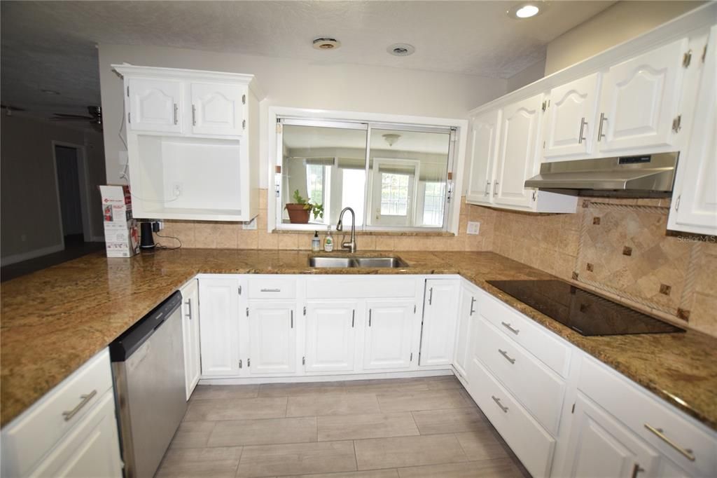 Interior, Kitchen, Recessed Lighting