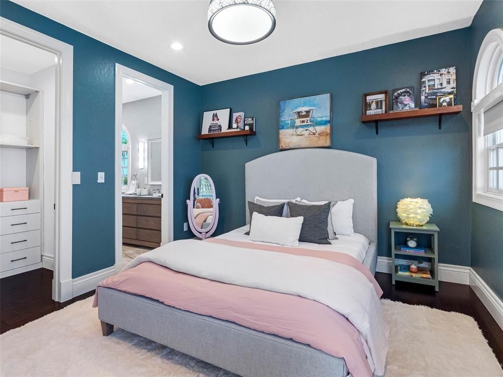 Bedroom, Interior, Recessed Lighting