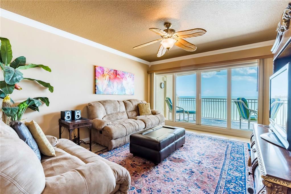 Interior, Living room, Water