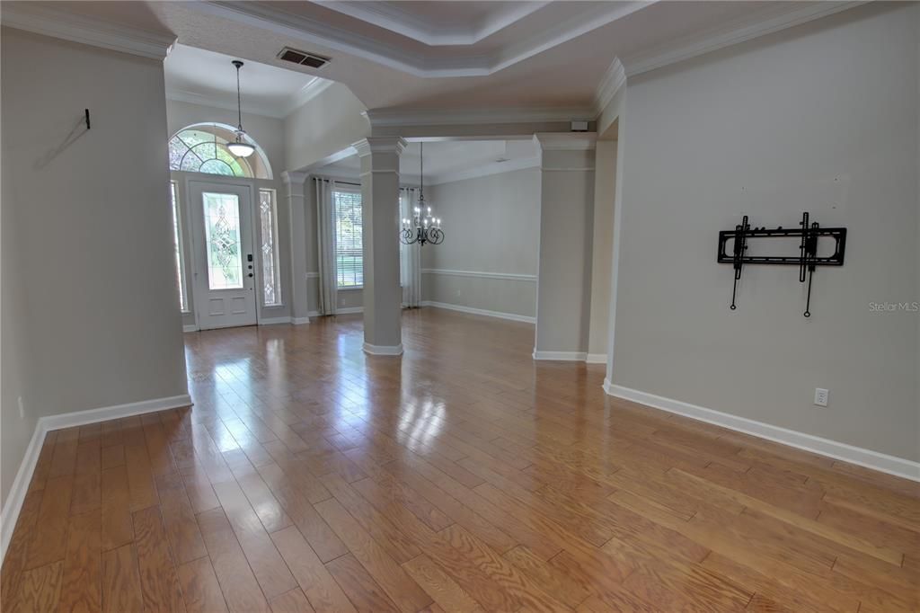 Chandelier, Empty room, Interior, Pendant Lights, Wood Texture Flooring