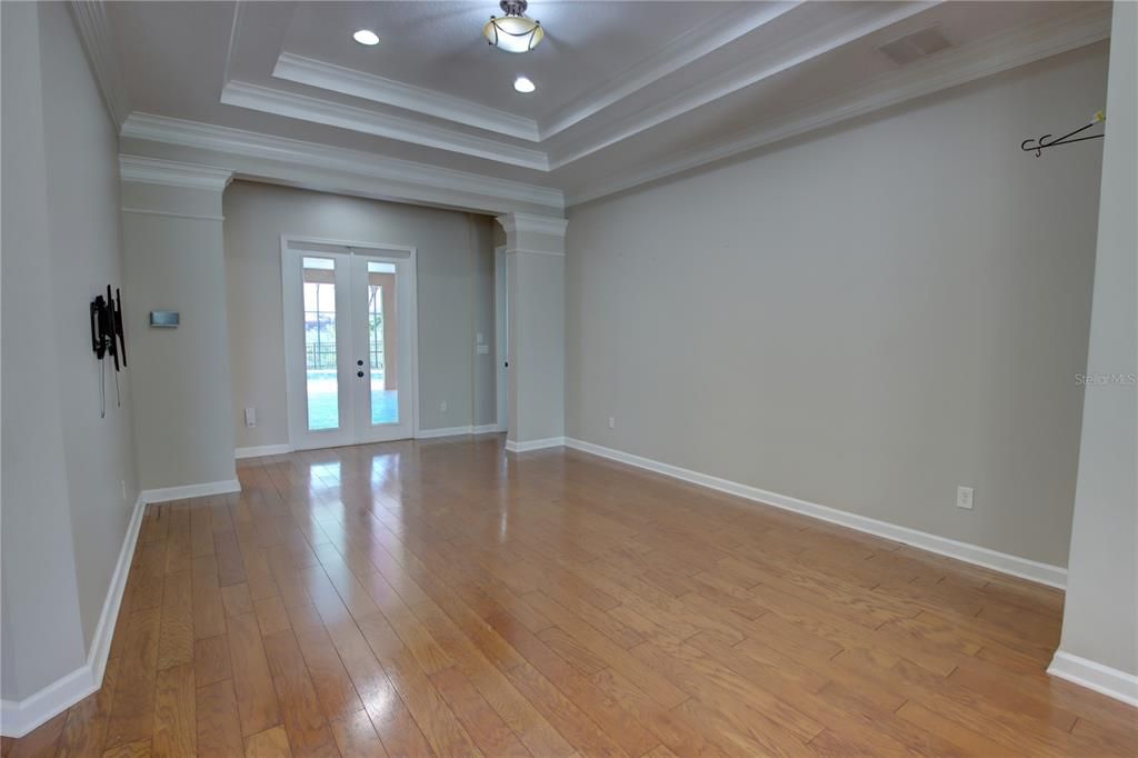 Empty room, Interior, Recessed Lighting, Wood Texture Flooring