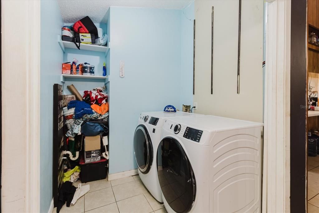 Interior, Washer