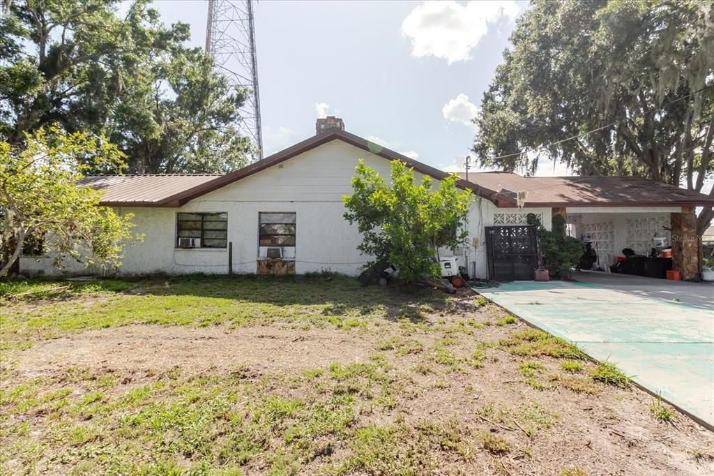 Backyard, Exterior