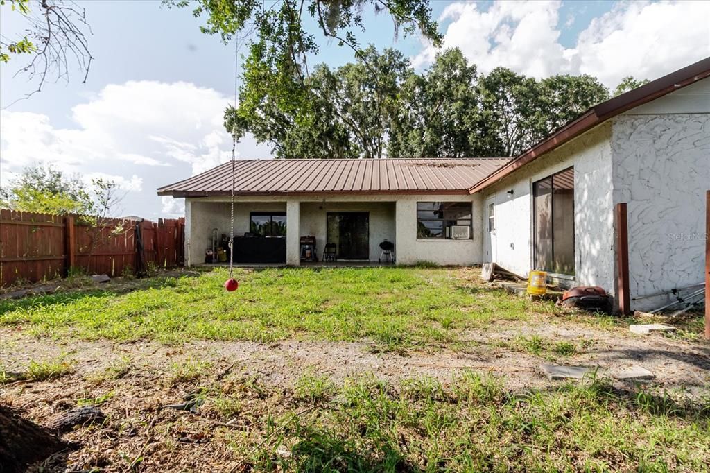Backyard, Exterior