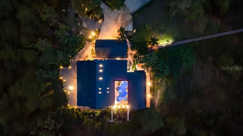 Exterior, Drone