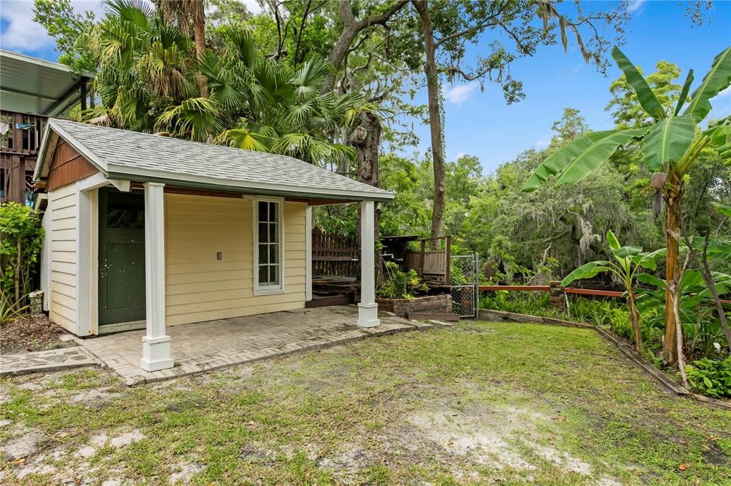 Backyard, Exterior