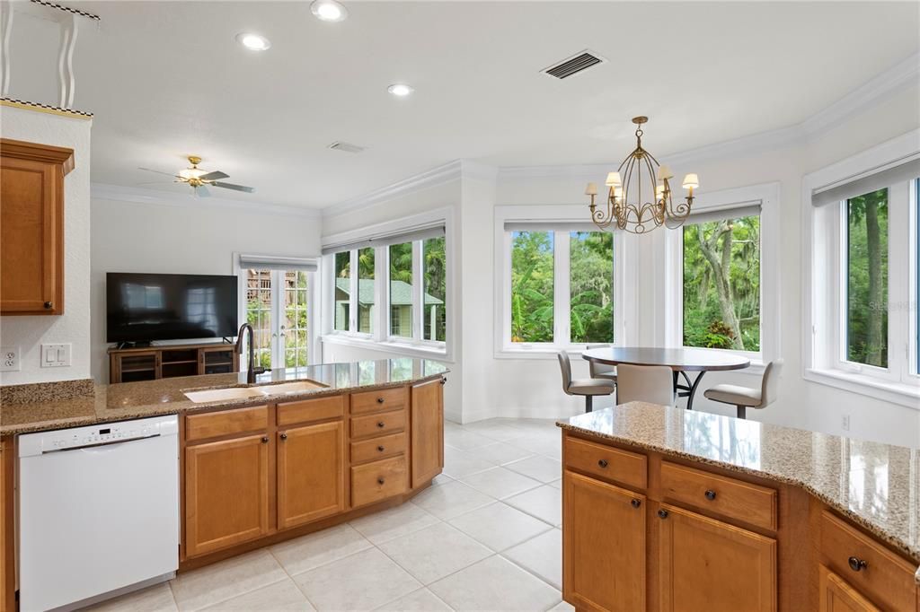 Chandelier, Dining room, Interior, Kitchen, Recessed Lighting