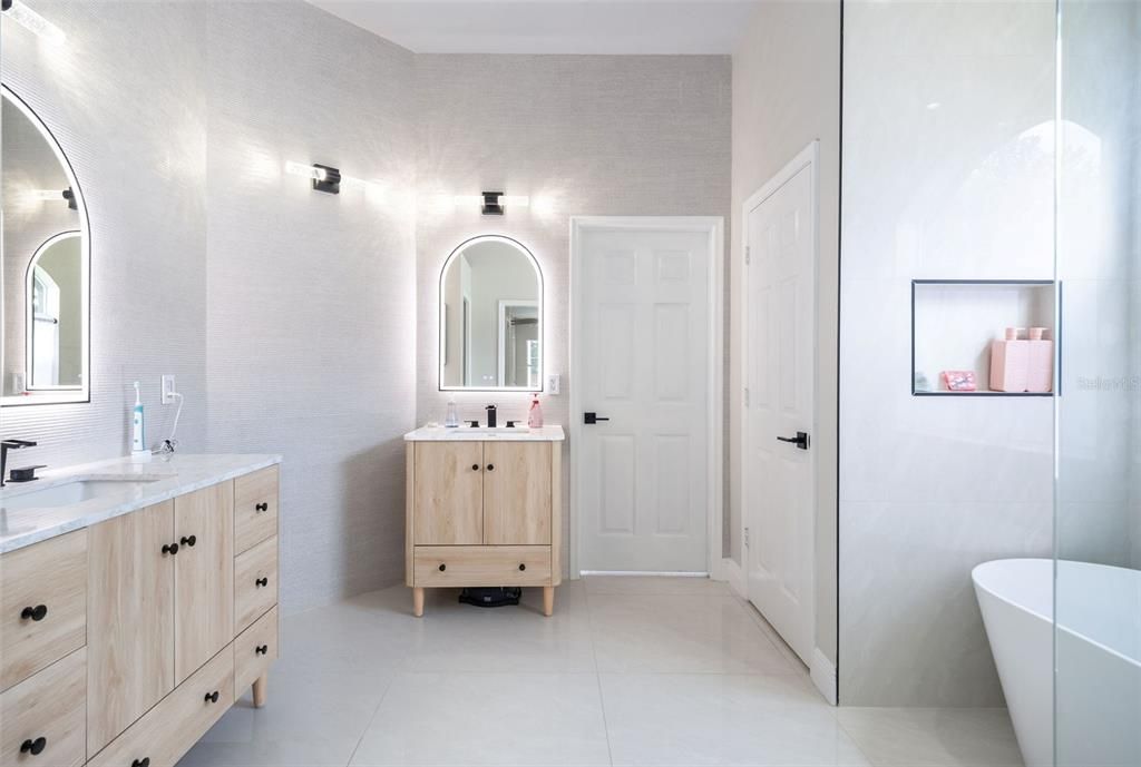 Bathroom, Dual Sink Vanities, Free Standing Baths, Interior