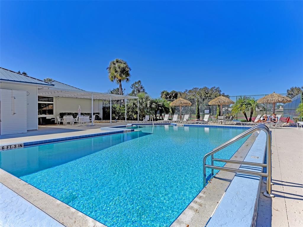 Exterior, Pool