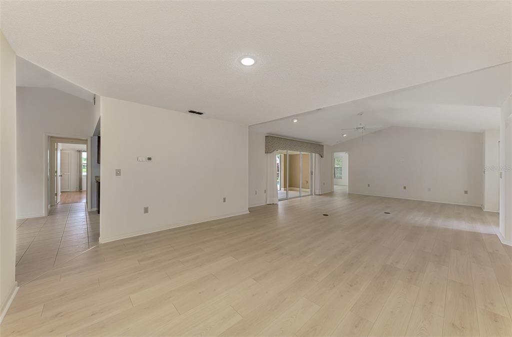Empty room, Interior, Recessed Lighting, Wood Texture Flooring