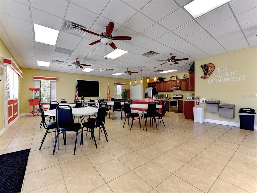 Dining room, Interior, Kitchen, Pendant Lights, Recessed Lighting