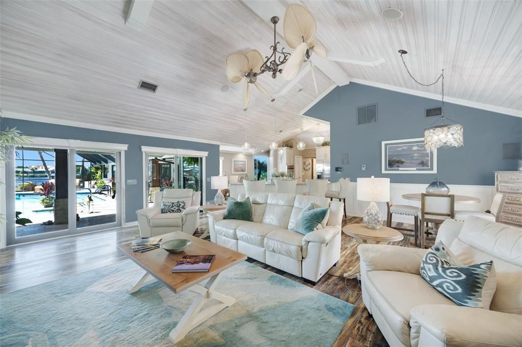 Dining room, Interior, Living room, Pendant Lights, Wood Texture Flooring