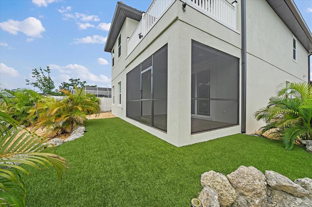 Backyard, Exterior
