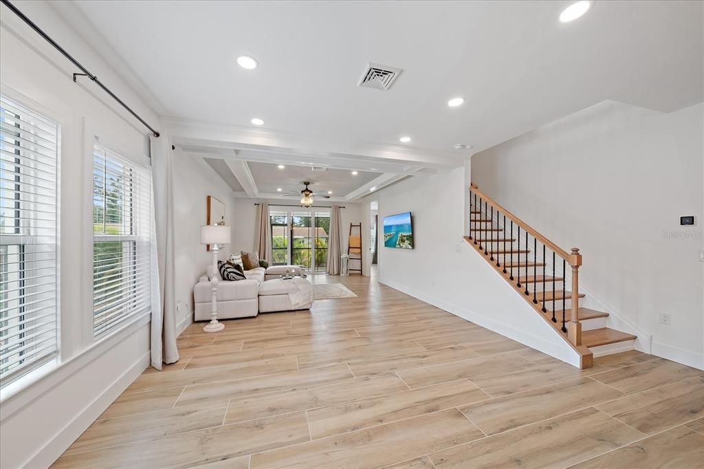 Interior, Living room, Recessed Lighting, Wood Texture Flooring