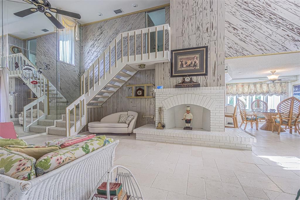 Dining room, Fireplace, Interior