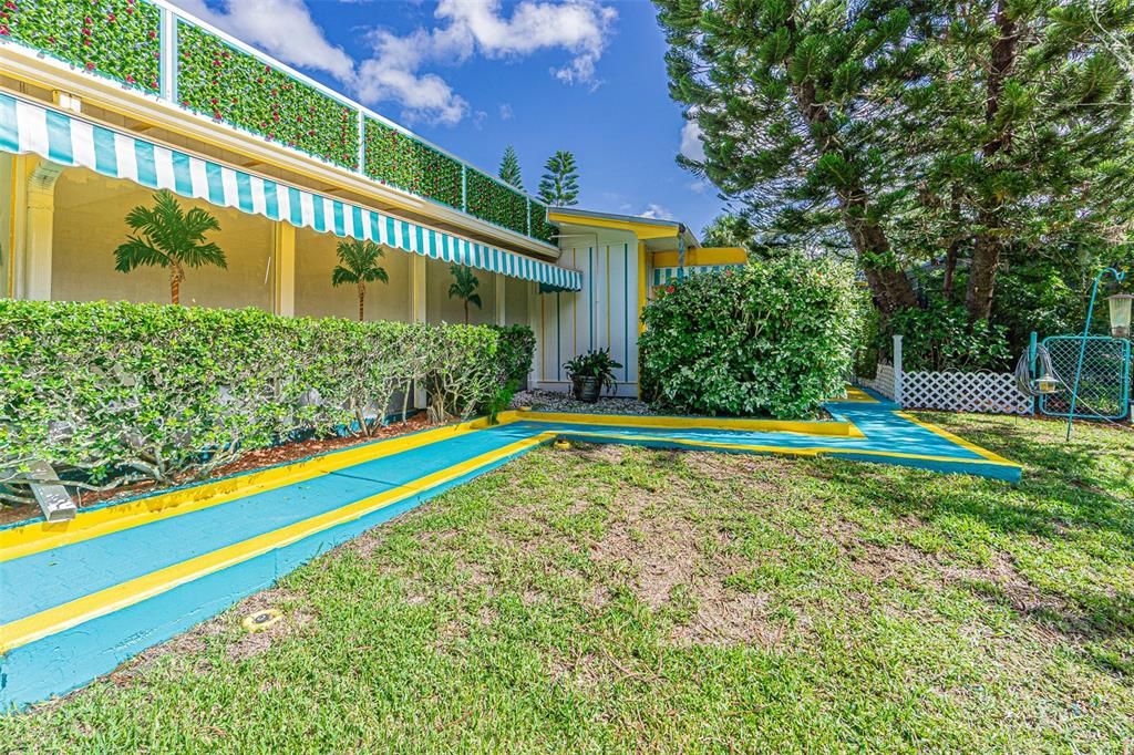 Backyard, Exterior