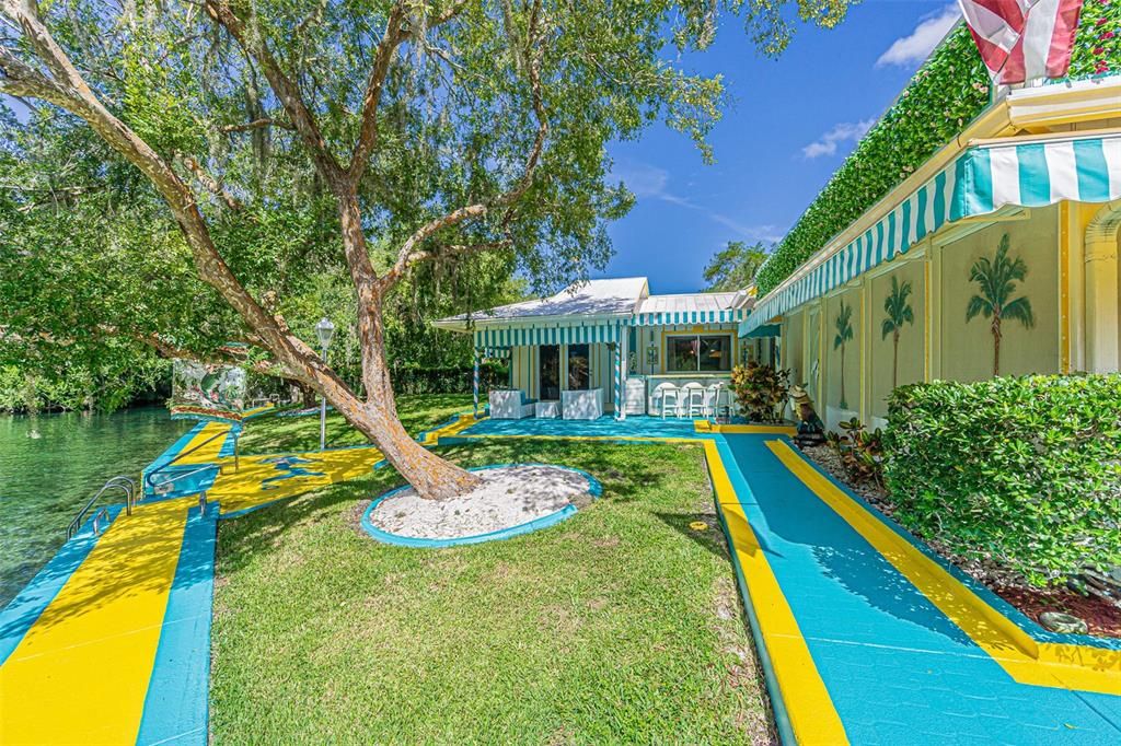 Backyard, Exterior