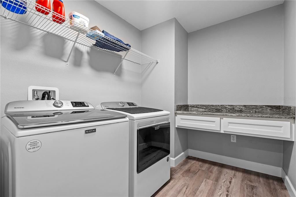 Interior, Washer, Wood Texture Flooring